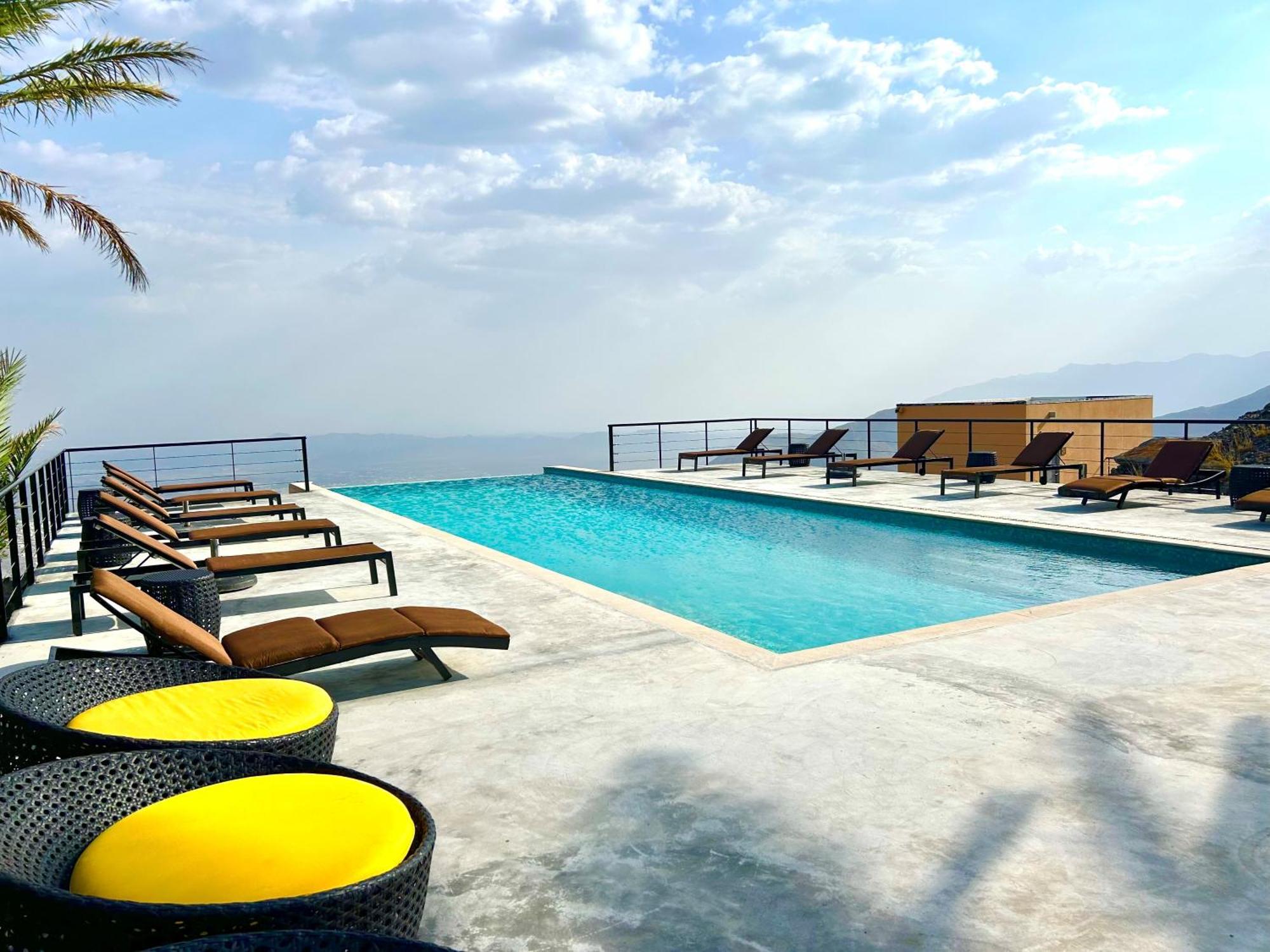 Hotel The View 3*